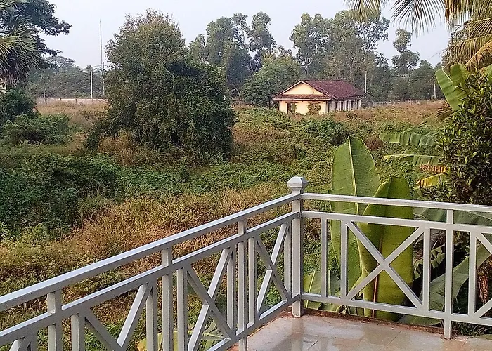 Mango Hotel