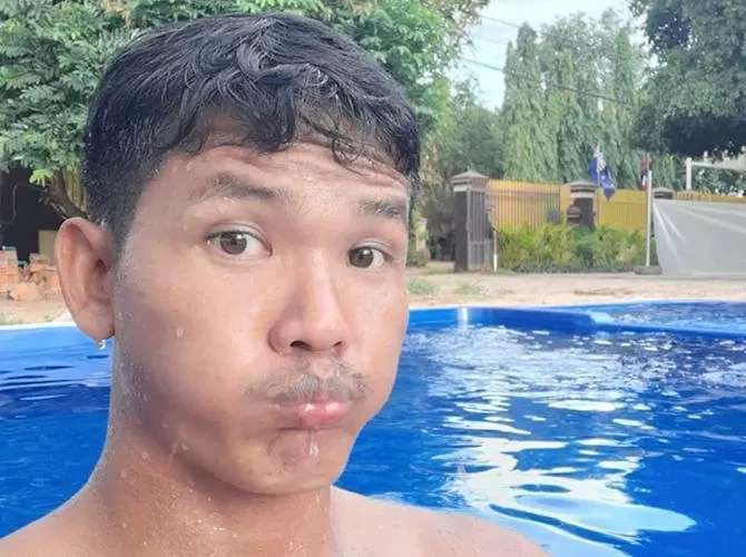 Mango Hotel